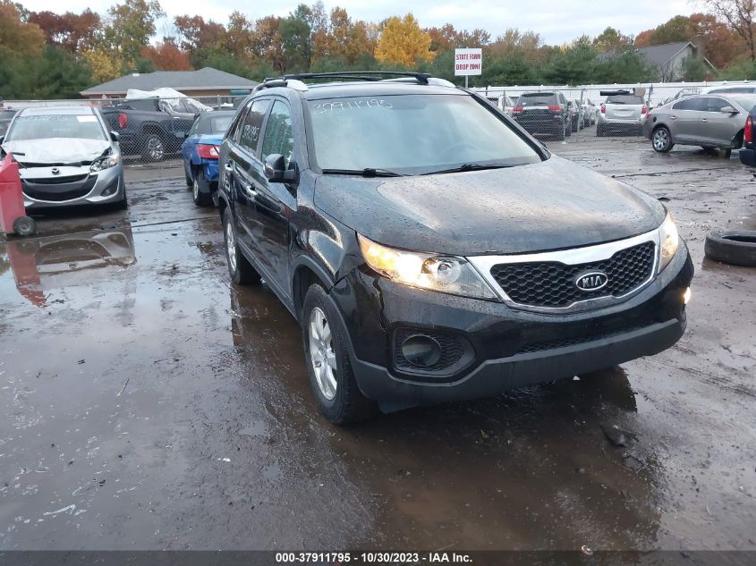 2013 KIA SORENTO LX