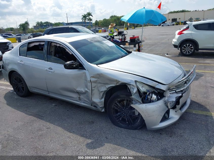 2013 INFINITI G37X