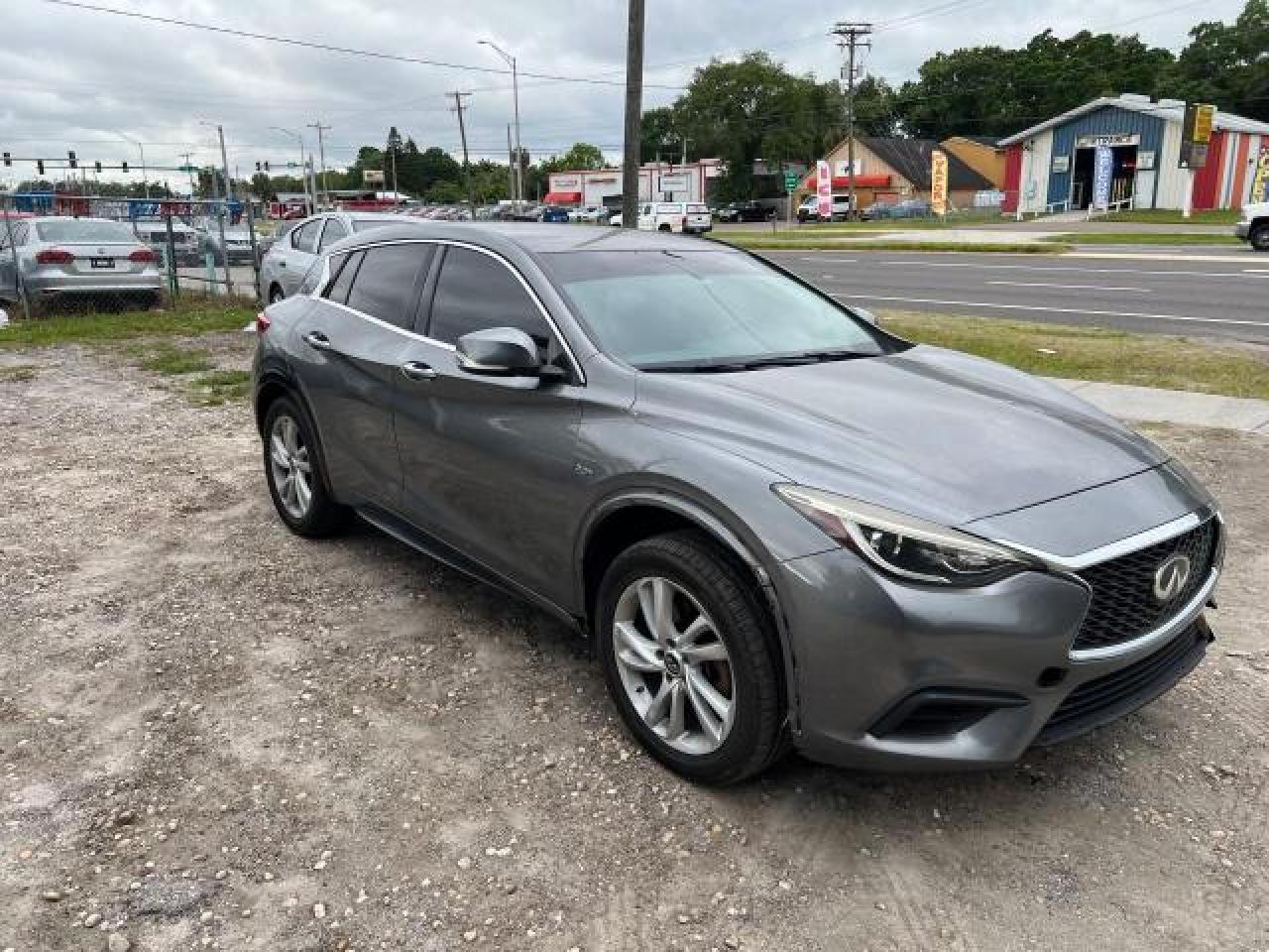 2018 INFINITI QX30 PURE