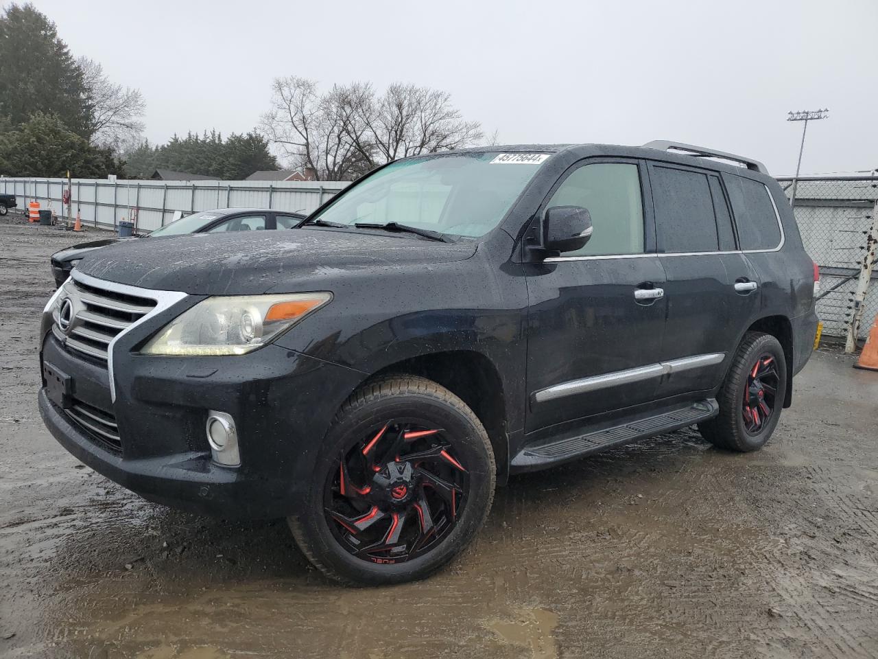 2013 LEXUS LX 570