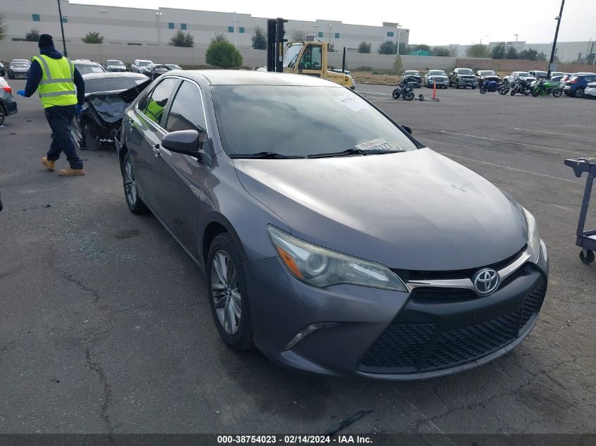 2015 TOYOTA CAMRY SE