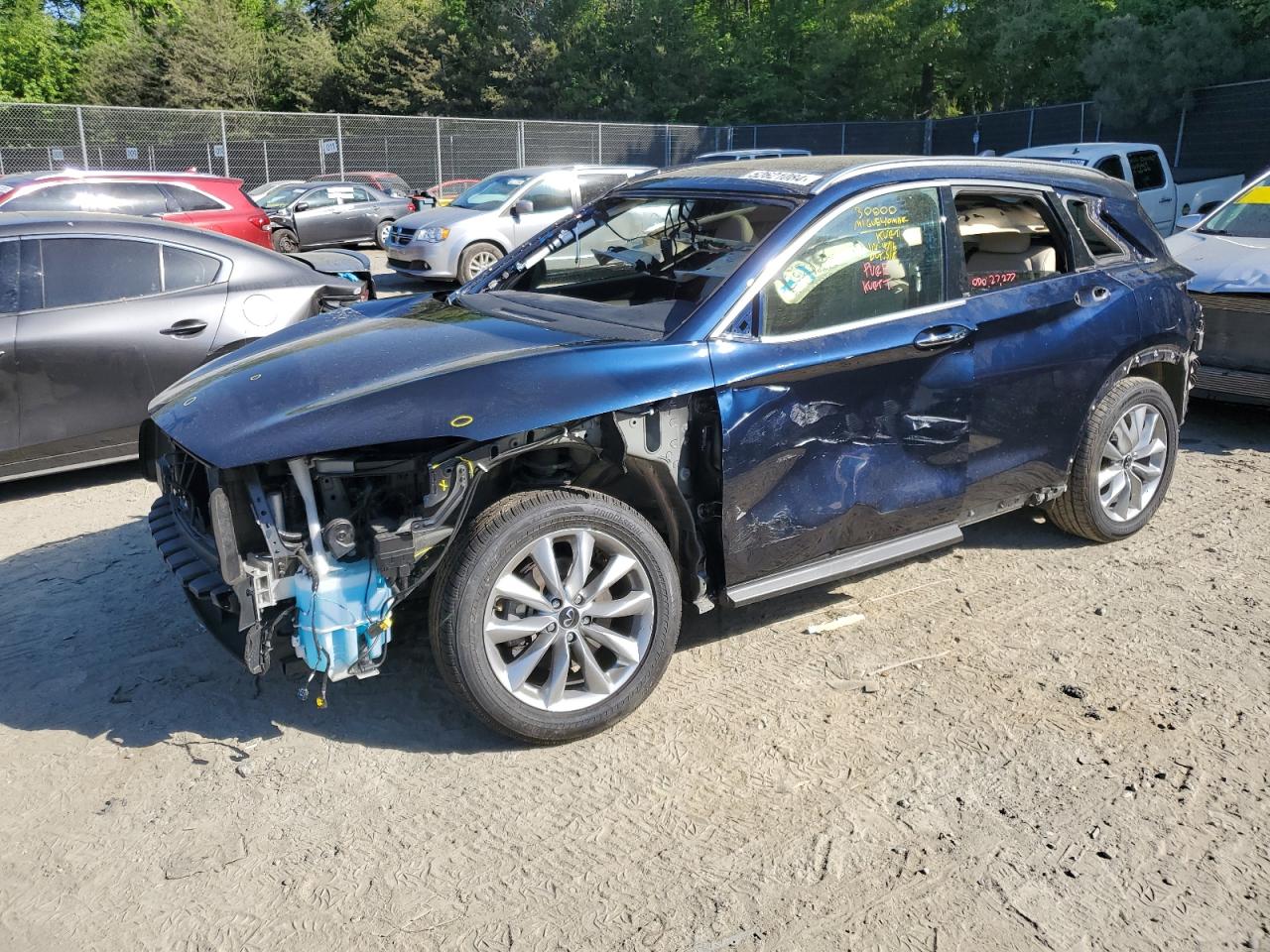 2022 INFINITI QX50 LUXE