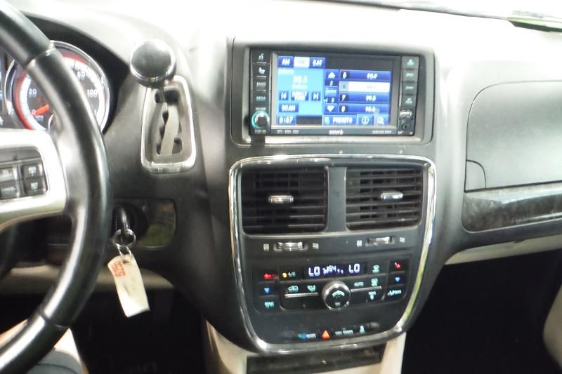 2011 DODGE GRAND CARAVAN CREW