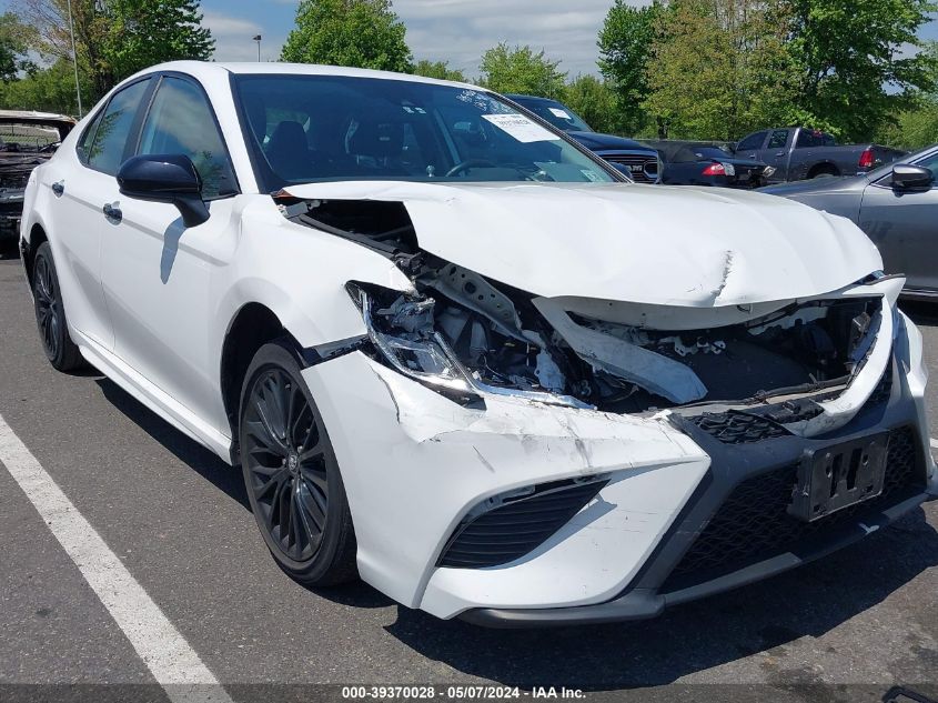 2020 TOYOTA CAMRY SE NIGHTSHADE EDITION