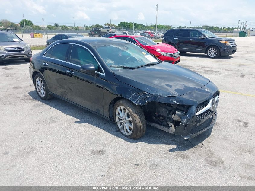 2020 MERCEDES-BENZ A 220