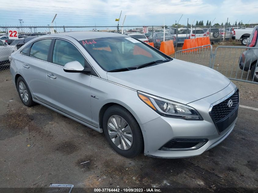 2016 HYUNDAI SONATA HYBRID SE