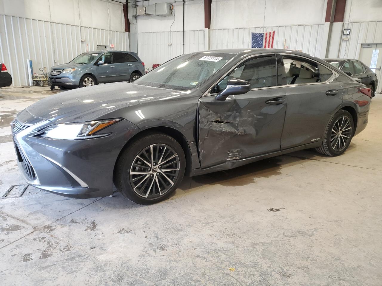 2022 LEXUS ES 300H BASE