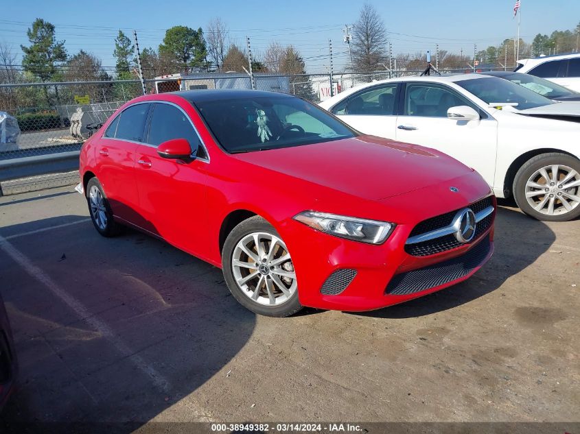 2019 MERCEDES-BENZ A 220