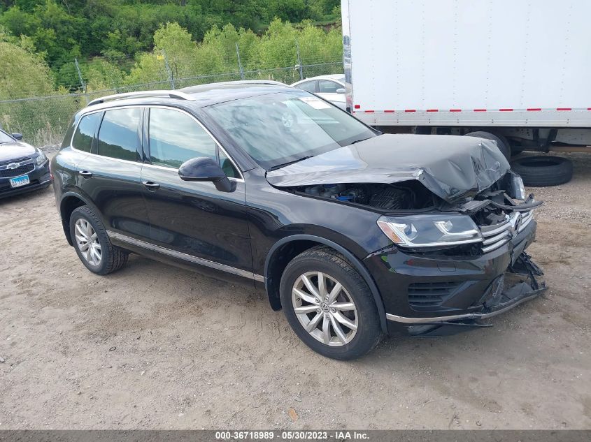 2016 VOLKSWAGEN TOUAREG VR6 SPORT