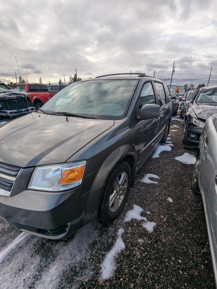 2010 DODGE GRAND CARAVAN SE