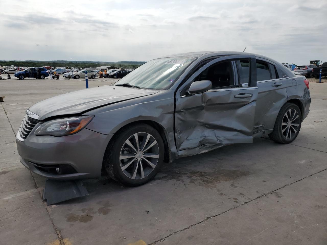 2011 CHRYSLER 200 S