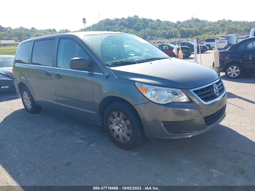 2010 VOLKSWAGEN ROUTAN S