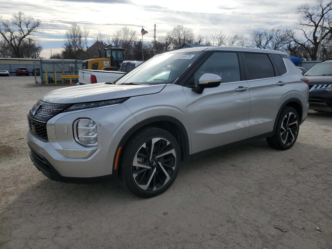 2022 MITSUBISHI OUTLANDER ES