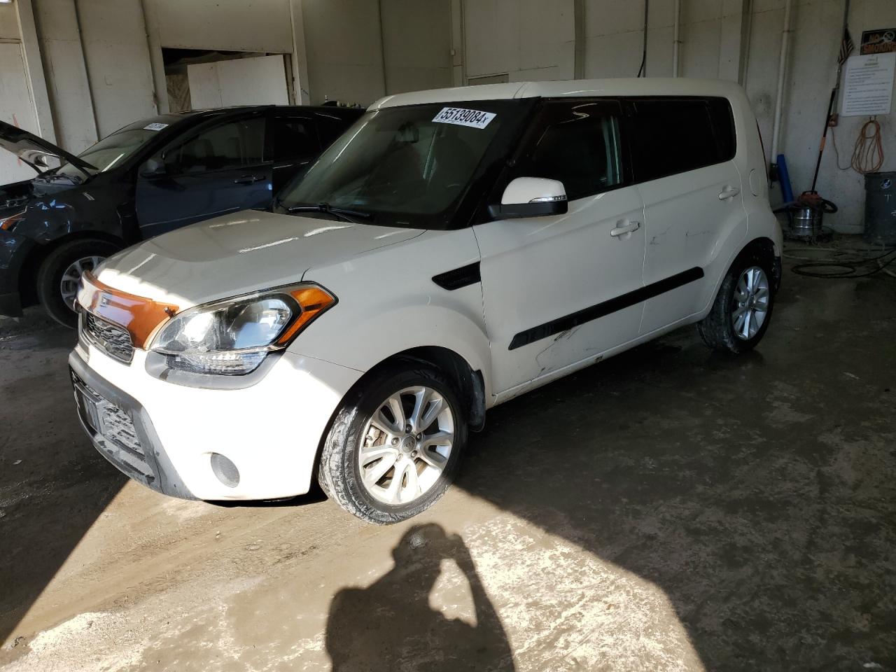 2013 KIA SOUL +