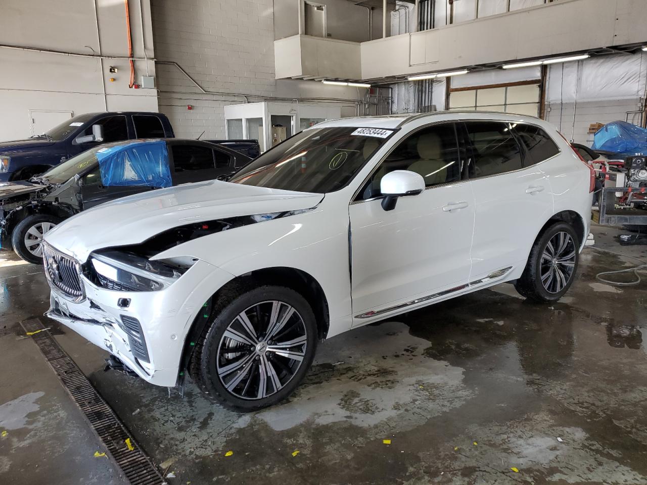 2022 VOLVO XC60 B5 INSCRIPTION