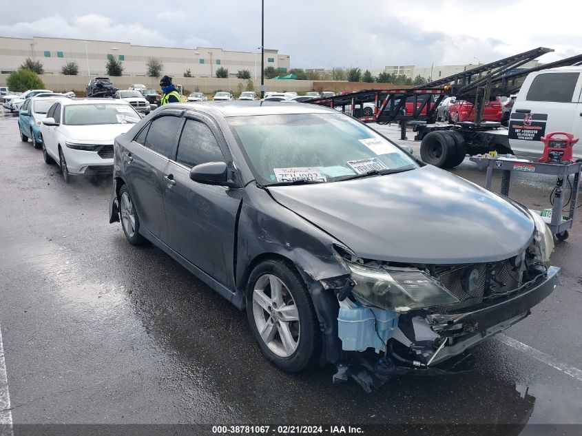 2013 TOYOTA CAMRY SE