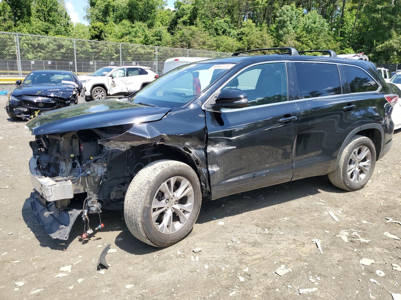 2015 TOYOTA HIGHLANDER LE