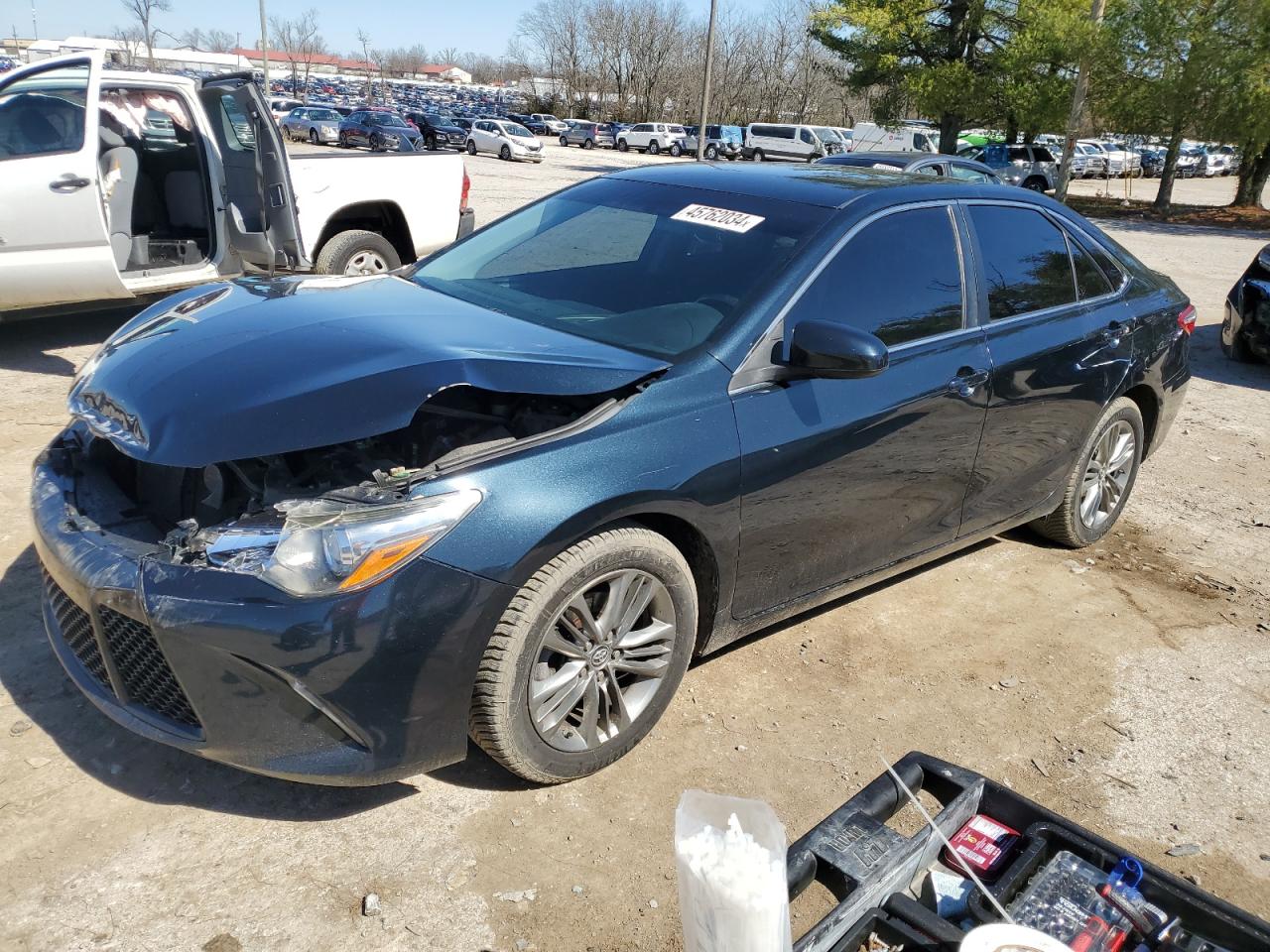 2016 TOYOTA CAMRY LE