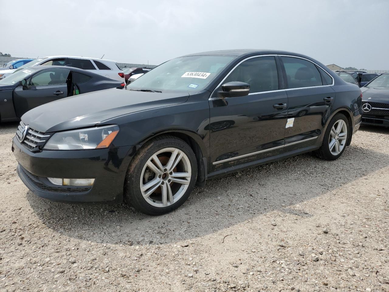 2013 VOLKSWAGEN PASSAT SEL