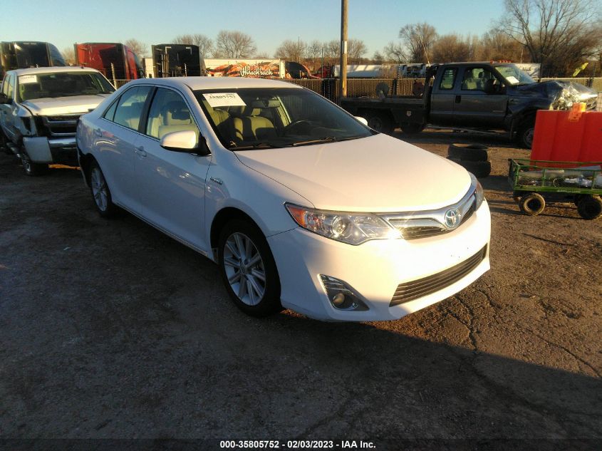 2013 TOYOTA CAMRY HYBRID XLE