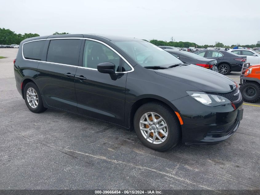 2022 CHRYSLER VOYAGER LX