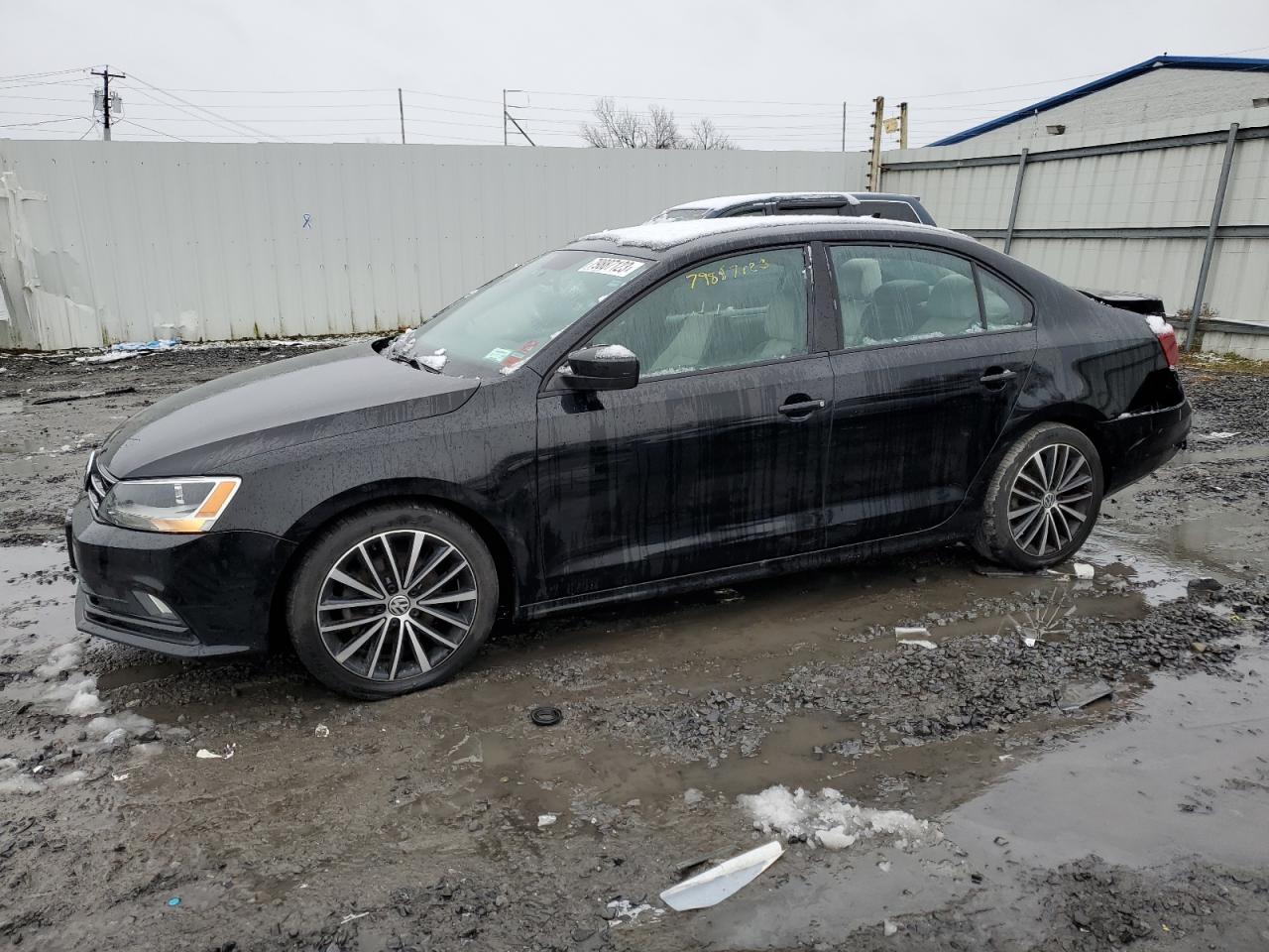 2016 VOLKSWAGEN JETTA SPORT