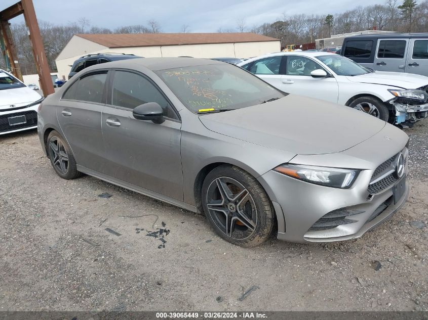 2019 MERCEDES-BENZ A 220 4MATIC