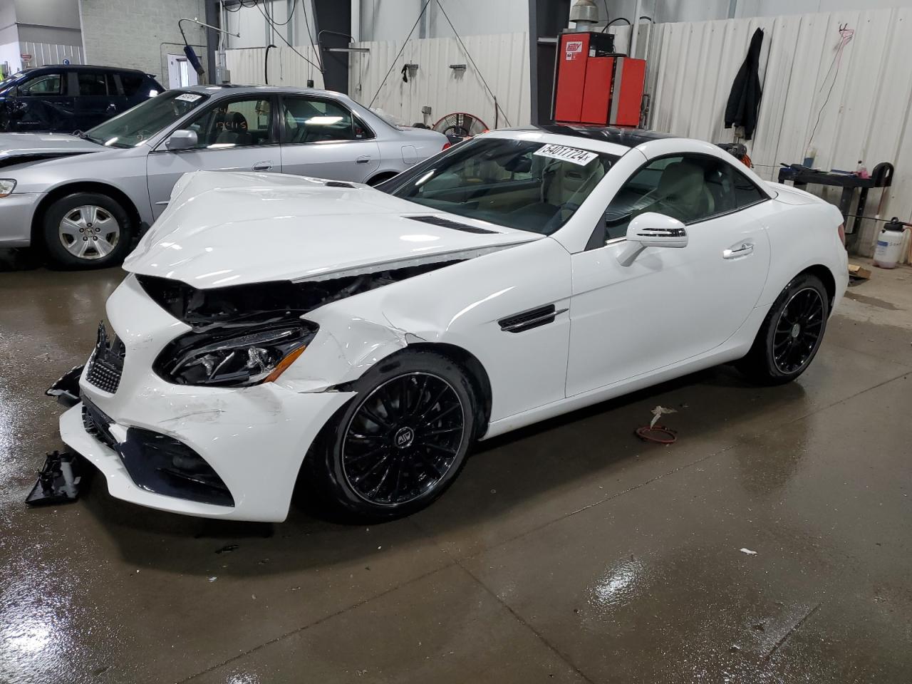 2019 MERCEDES-BENZ SLC 300