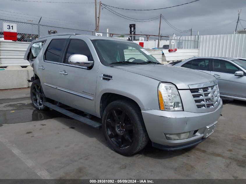 2011 CADILLAC ESCALADE PREMIUM