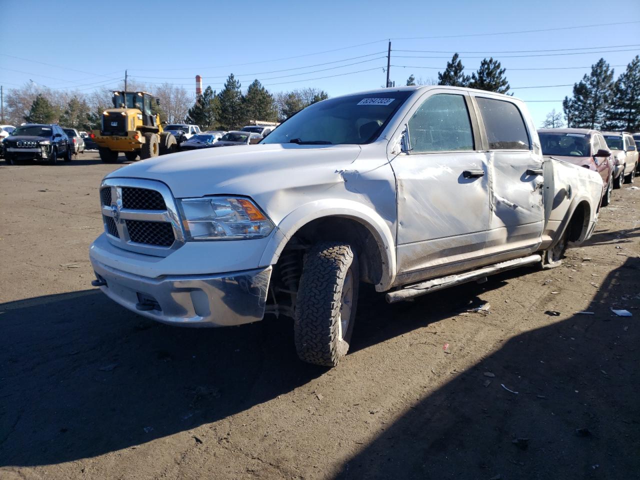 2016 RAM 1500 SLT