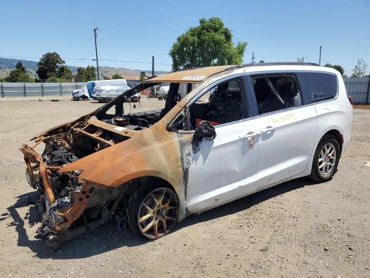 2021 CHRYSLER VOYAGER LXI