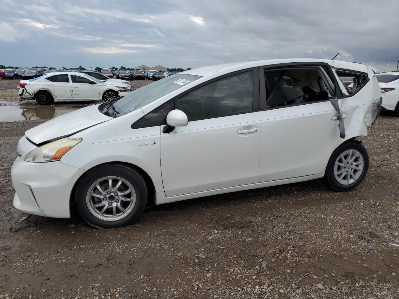 2014 TOYOTA PRIUS V