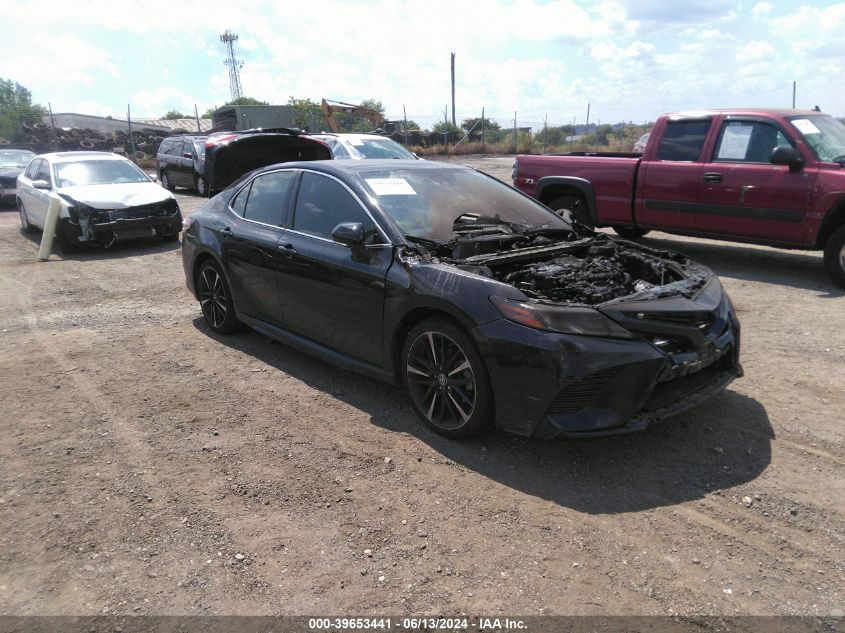 2020 TOYOTA CAMRY XSE