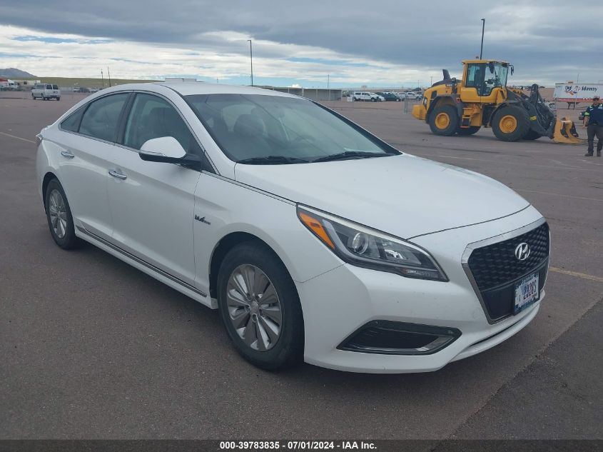 2016 HYUNDAI SONATA HYBRID SE