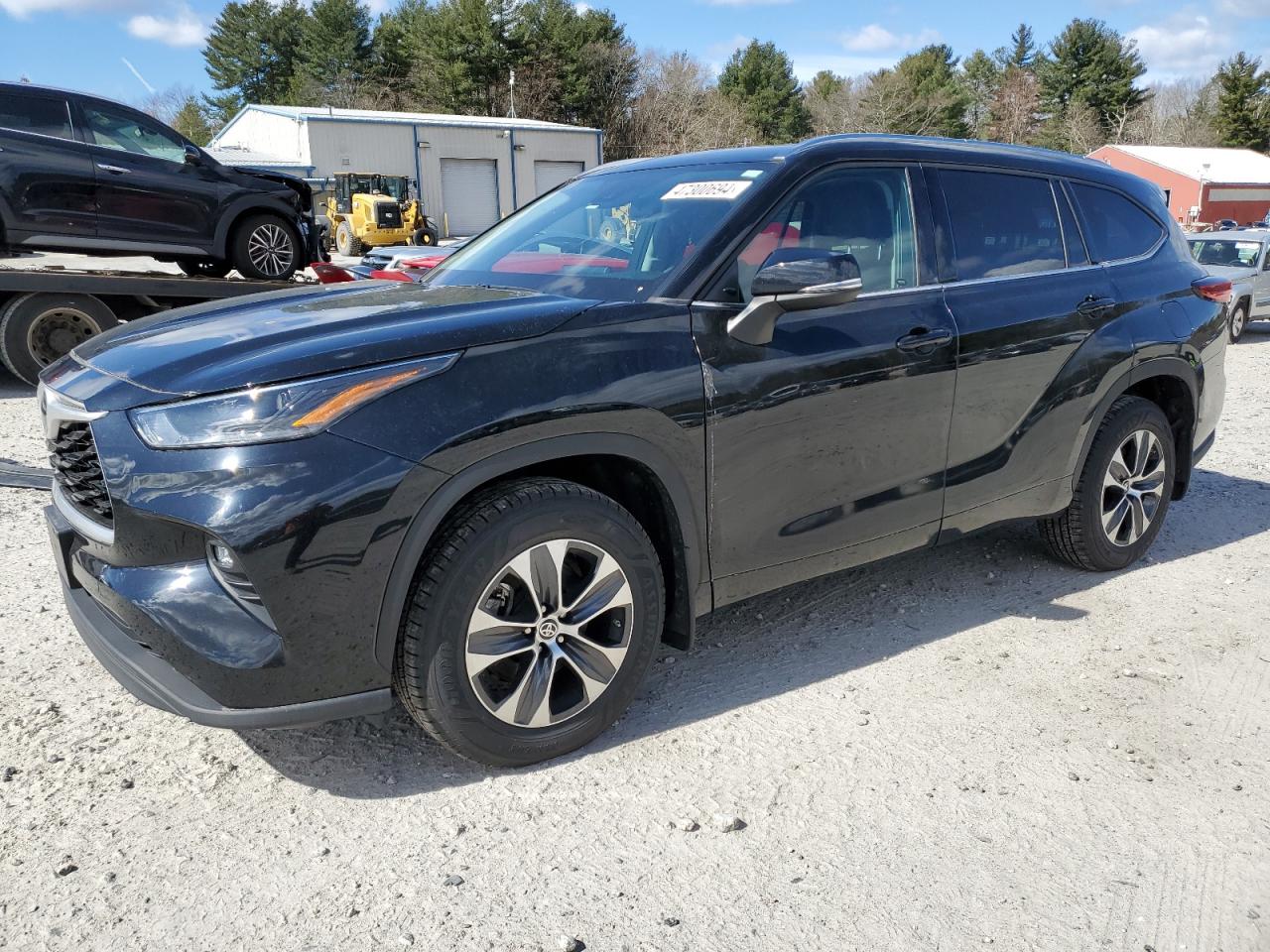 2021 TOYOTA HIGHLANDER XLE