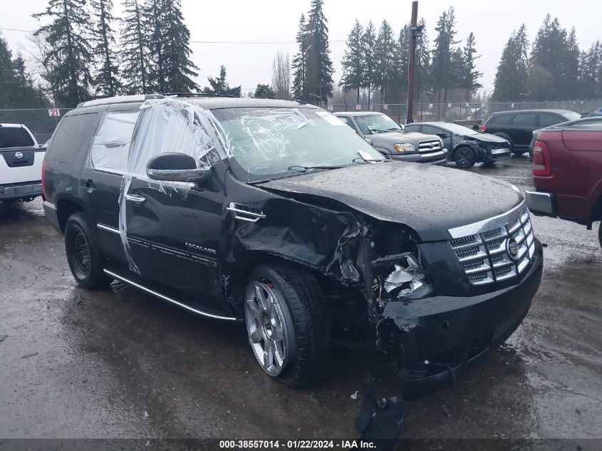 2011 CADILLAC ESCALADE LUXURY