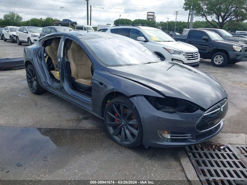 2014 TESLA MODEL S P85D