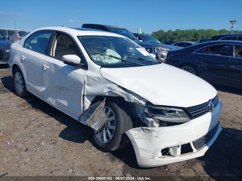 2012 VOLKSWAGEN JETTA SEDAN SE W/CONVENIENCE   SUNROOF PZEV