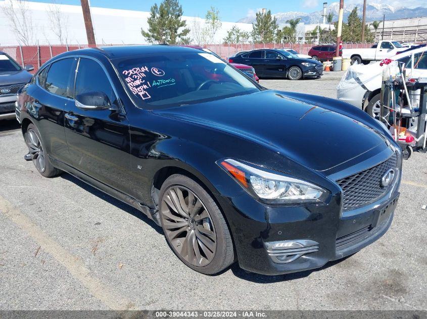 2016 INFINITI Q70 3.7