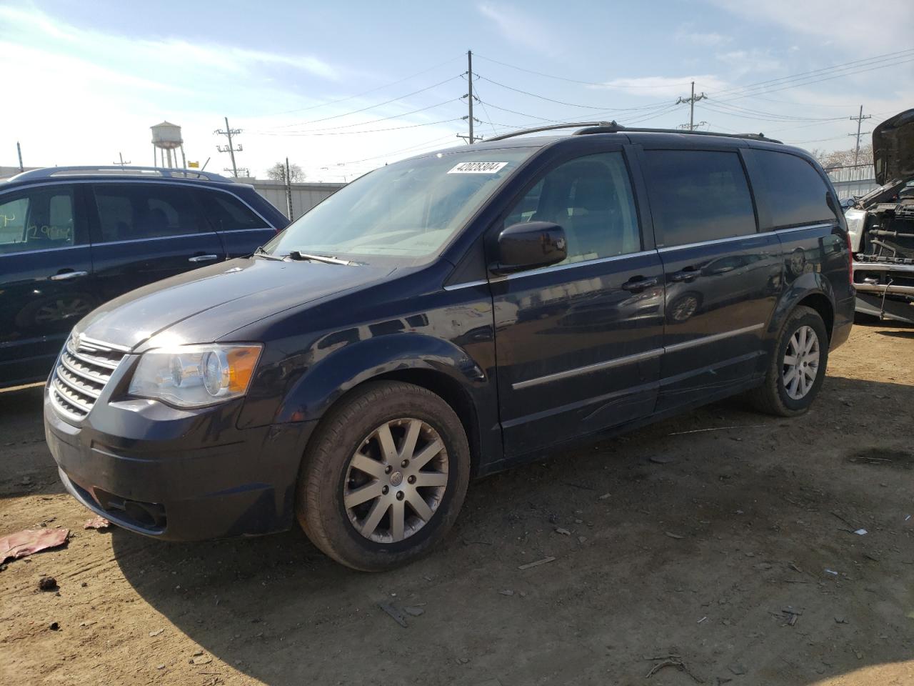 2010 CHRYSLER TOWN & COUNTRY TOURING