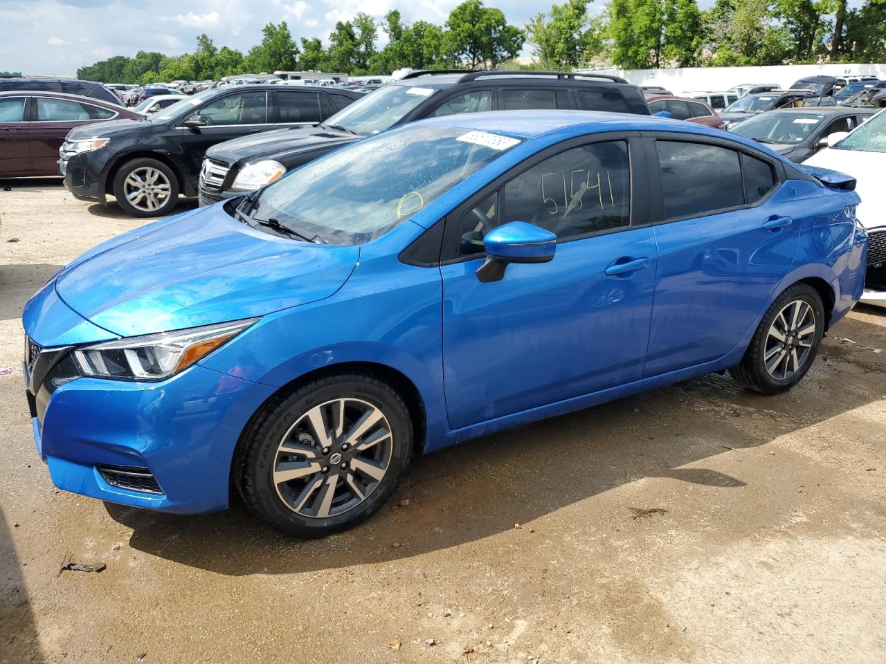 2020 NISSAN VERSA SV