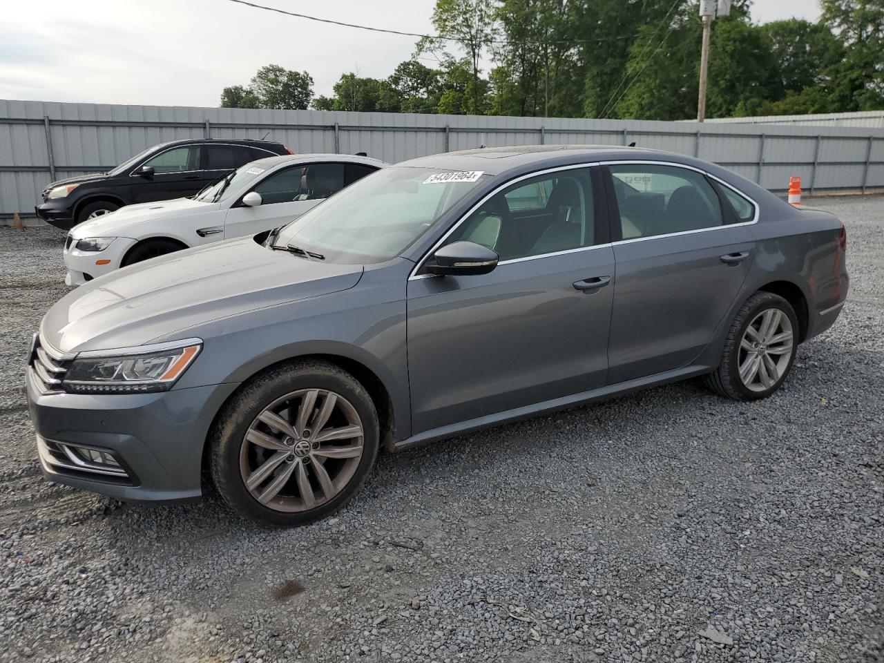 2018 VOLKSWAGEN PASSAT SE