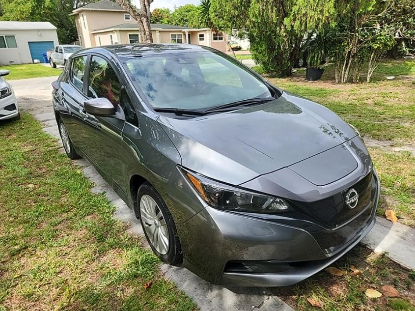 2023 NISSAN LEAF S