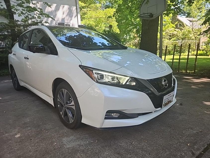 2021 NISSAN LEAF SV PLUS