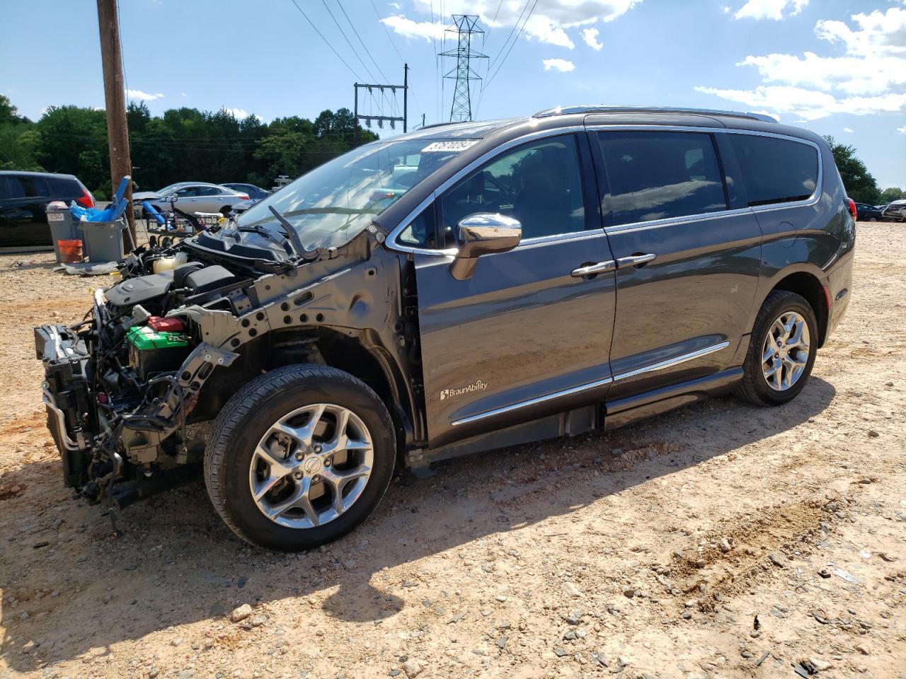 2017 CHRYSLER PACIFICA LIMITED