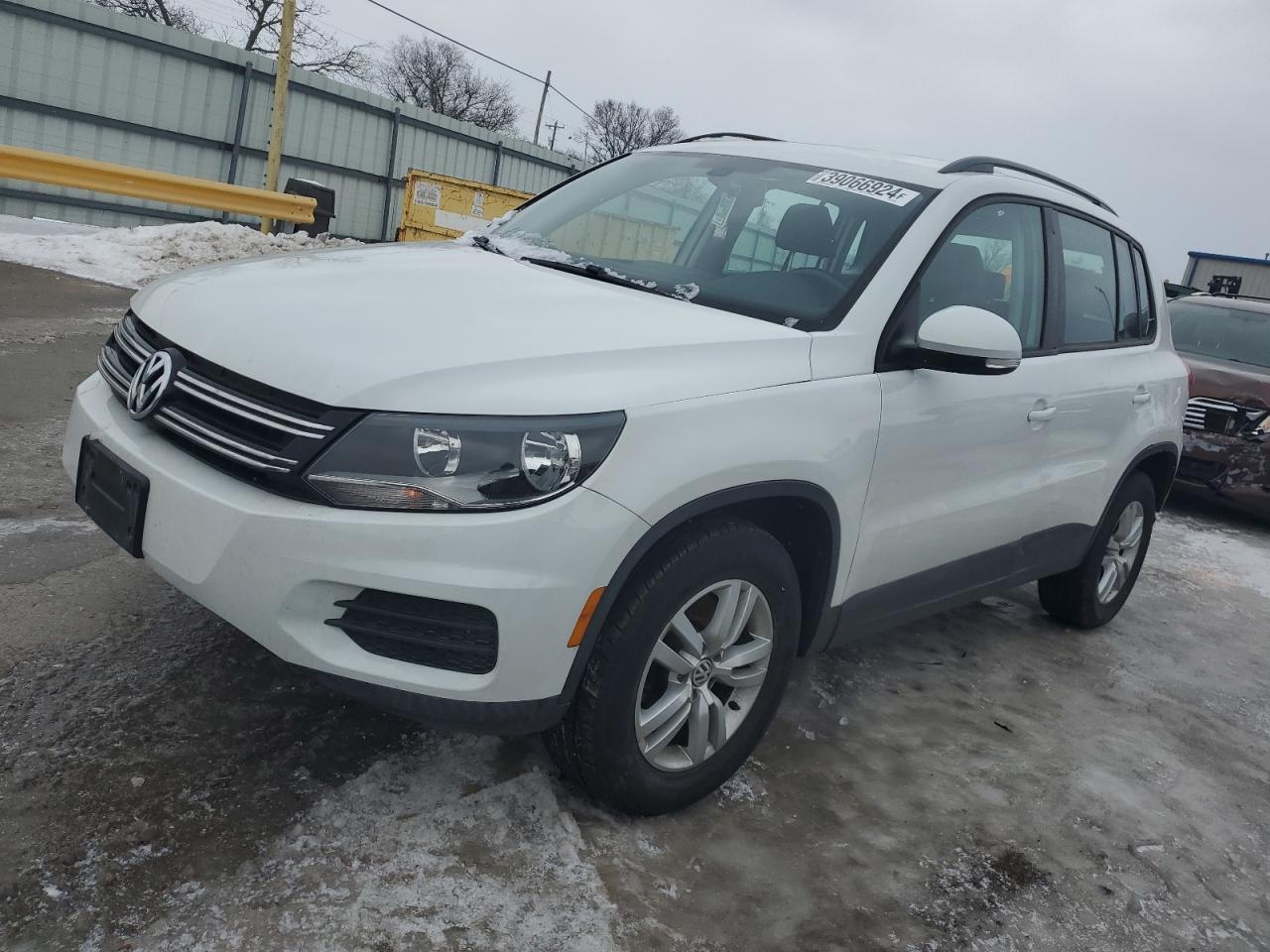 2017 VOLKSWAGEN TIGUAN S