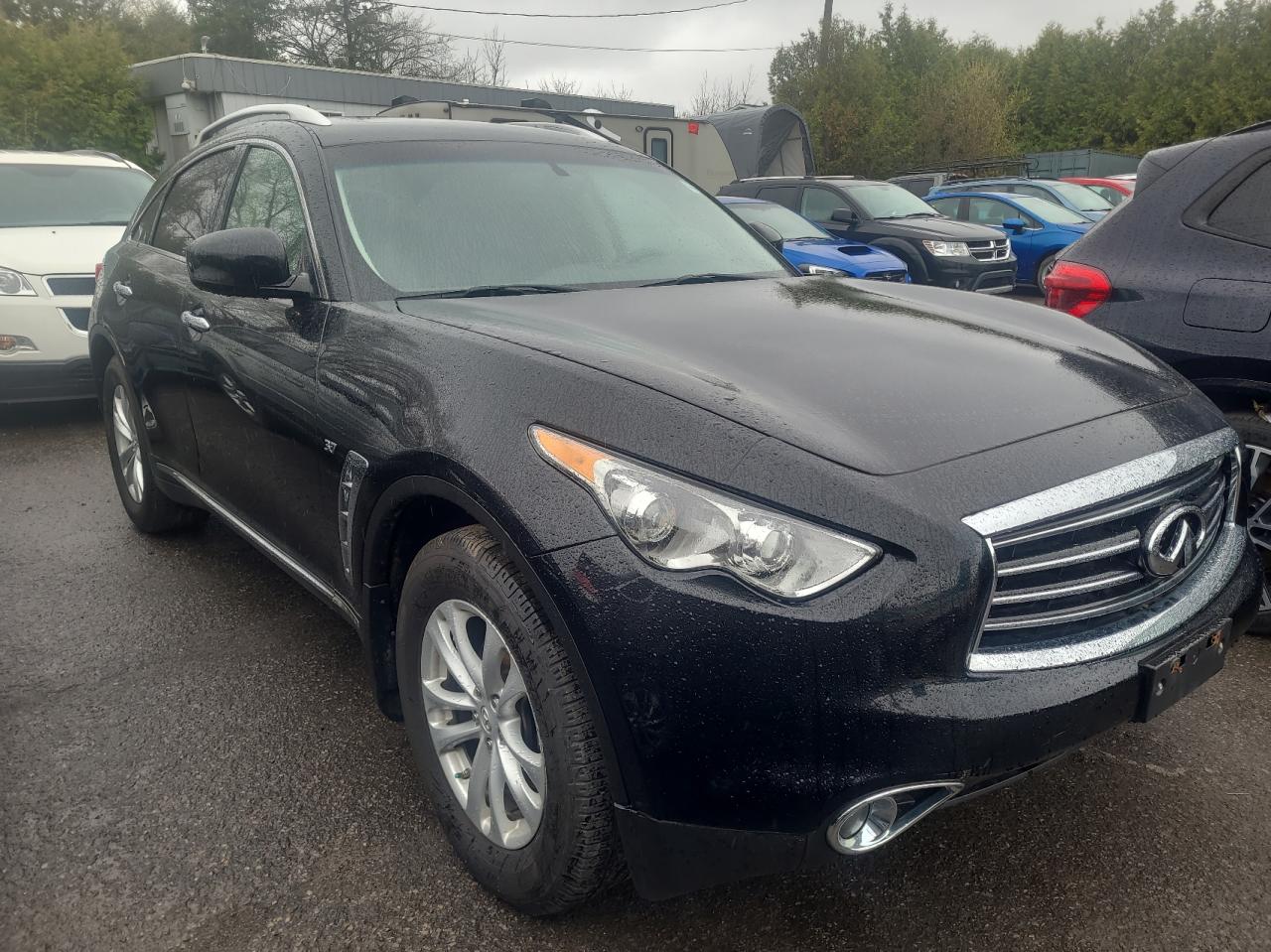 2015 INFINITI QX70