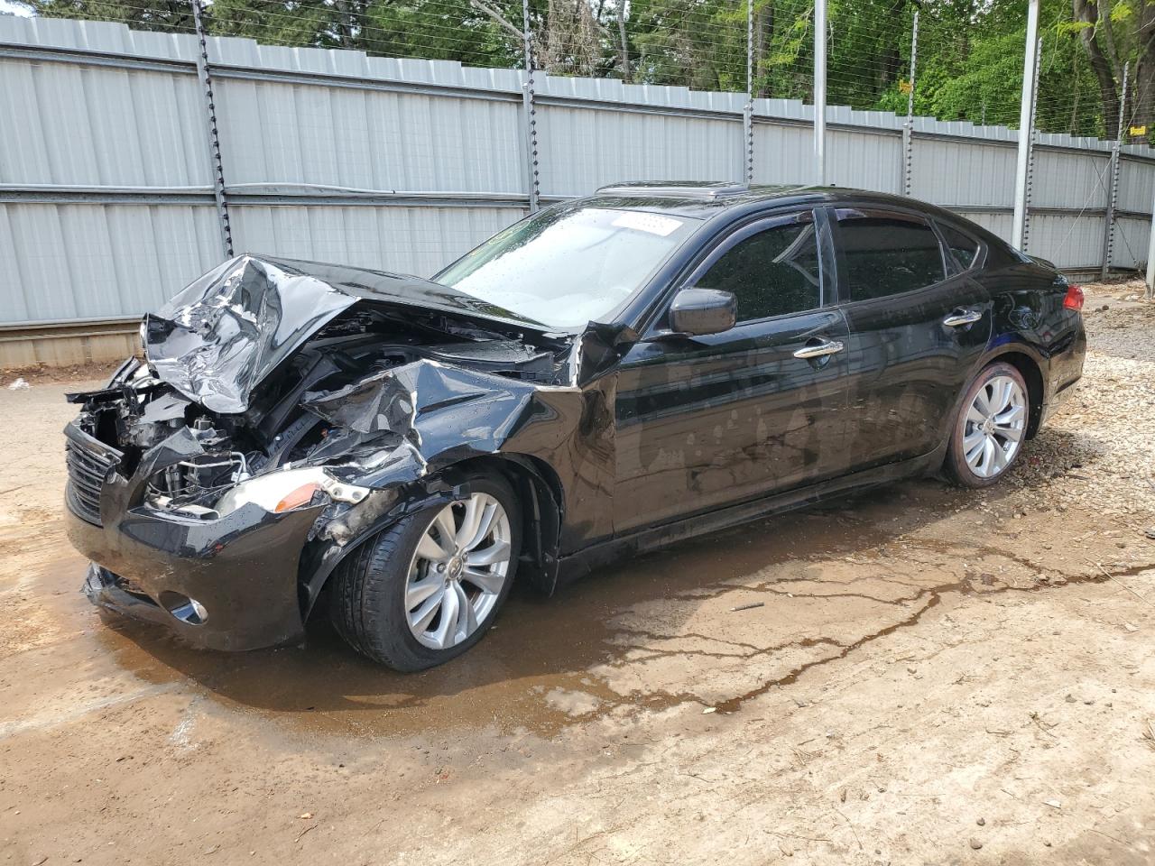 2011 INFINITI M37