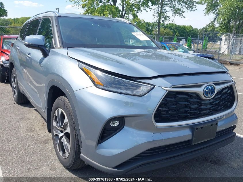 2021 TOYOTA HIGHLANDER HYBRID XLE