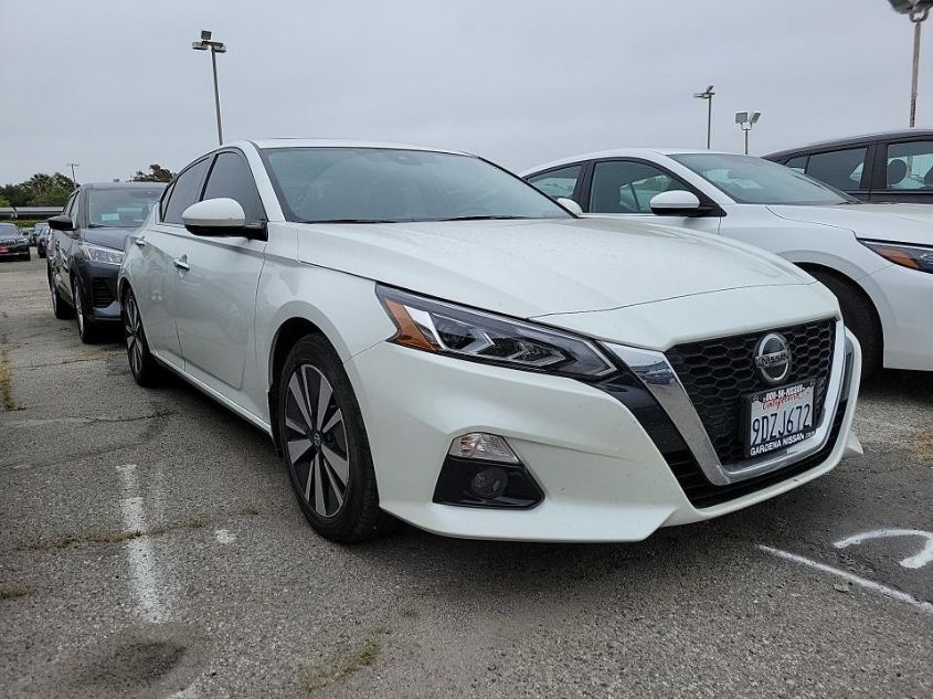 2022 NISSAN ALTIMA SL